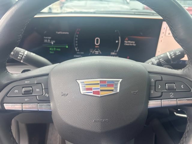Used 2025 Cadillac XT4 Premium Luxury AWD/4WD image 8