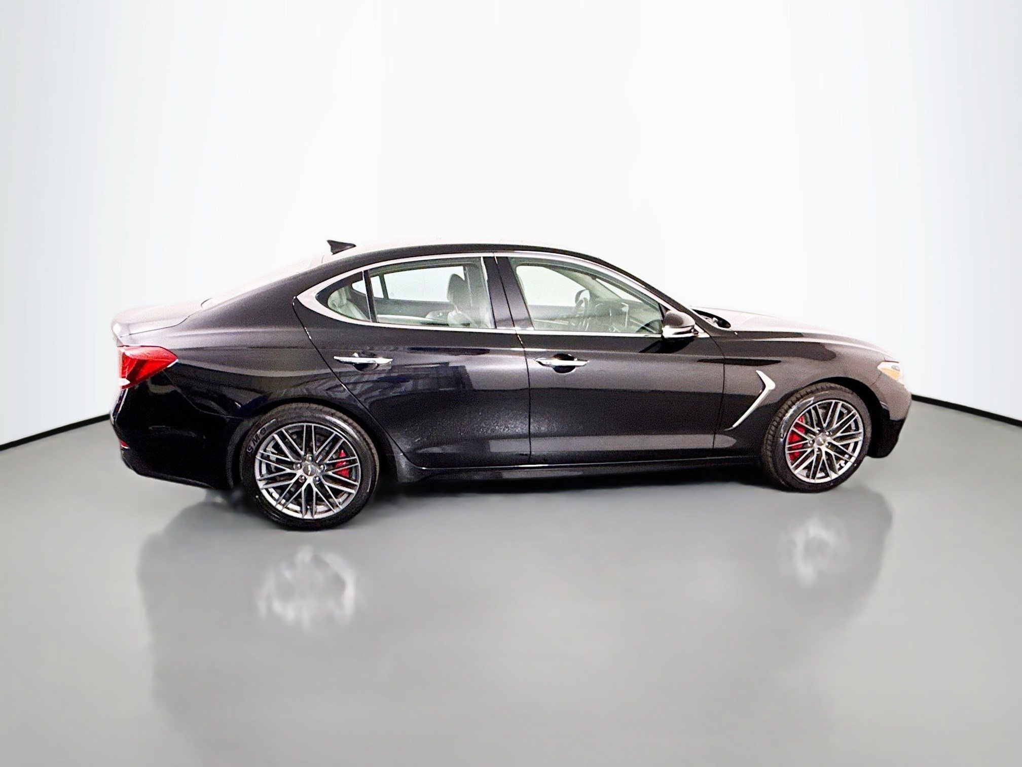 Used 2019 Genesis G70 3.3T Advanced AWD/4WD image 11