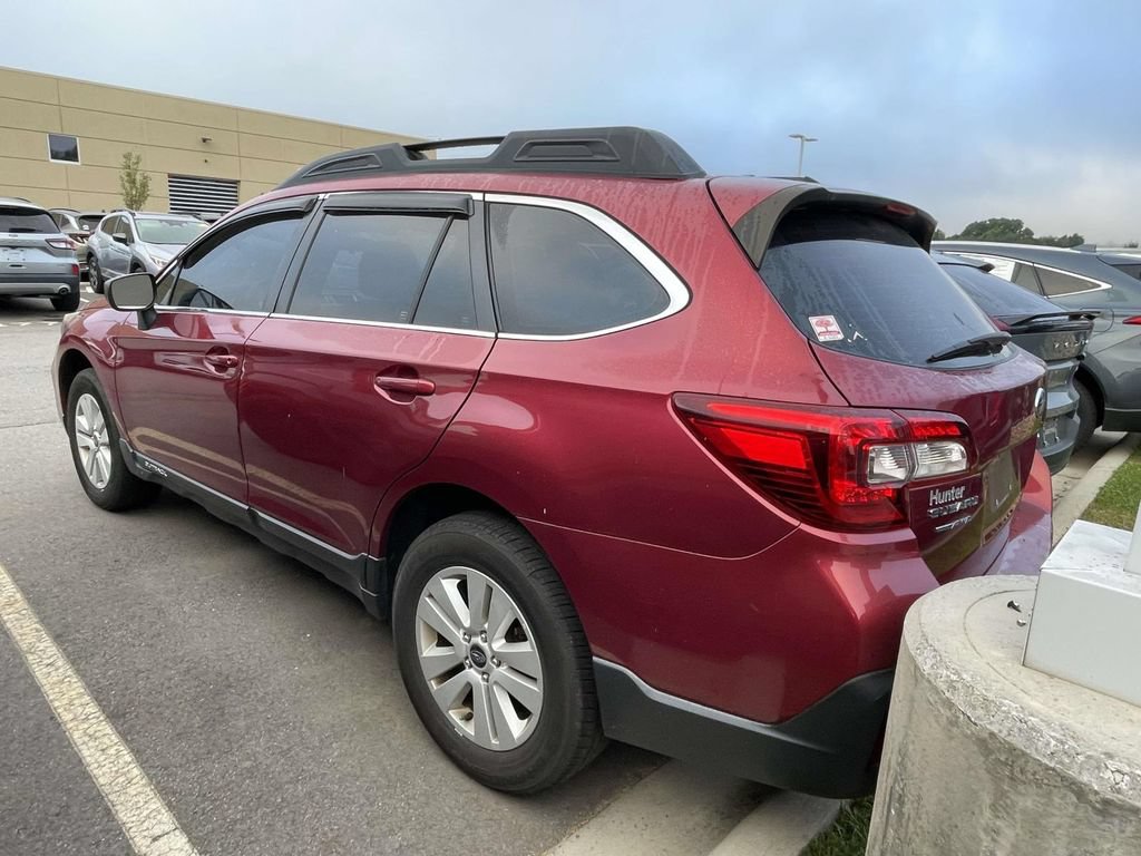 Used 2019 Subaru Outback 2.5i AWD/4WD image 3