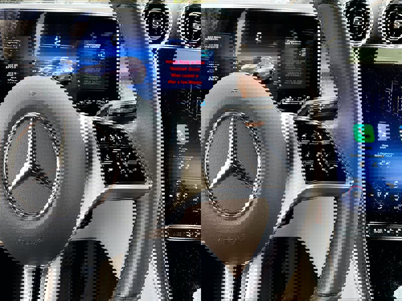 Used 2025 Mercedes-Benz GLC 350e 4MATIC image 20