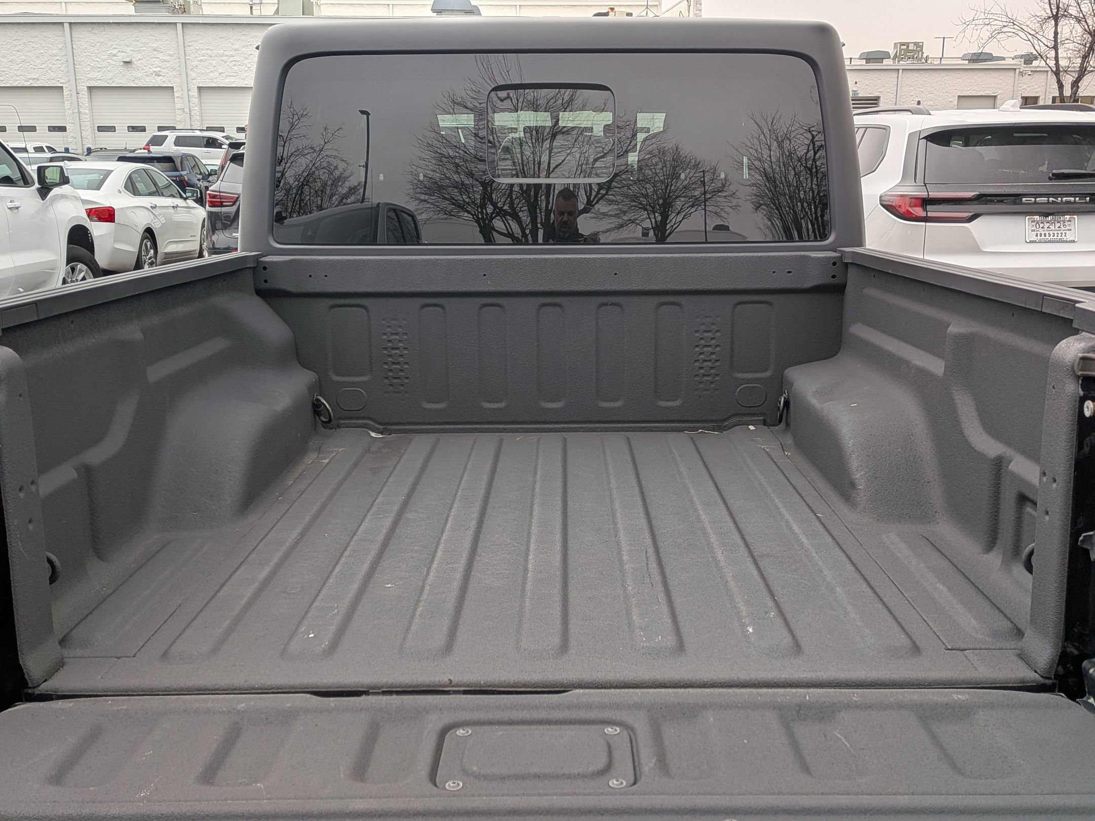 Used 2022 Jeep Gladiator Sport image 35