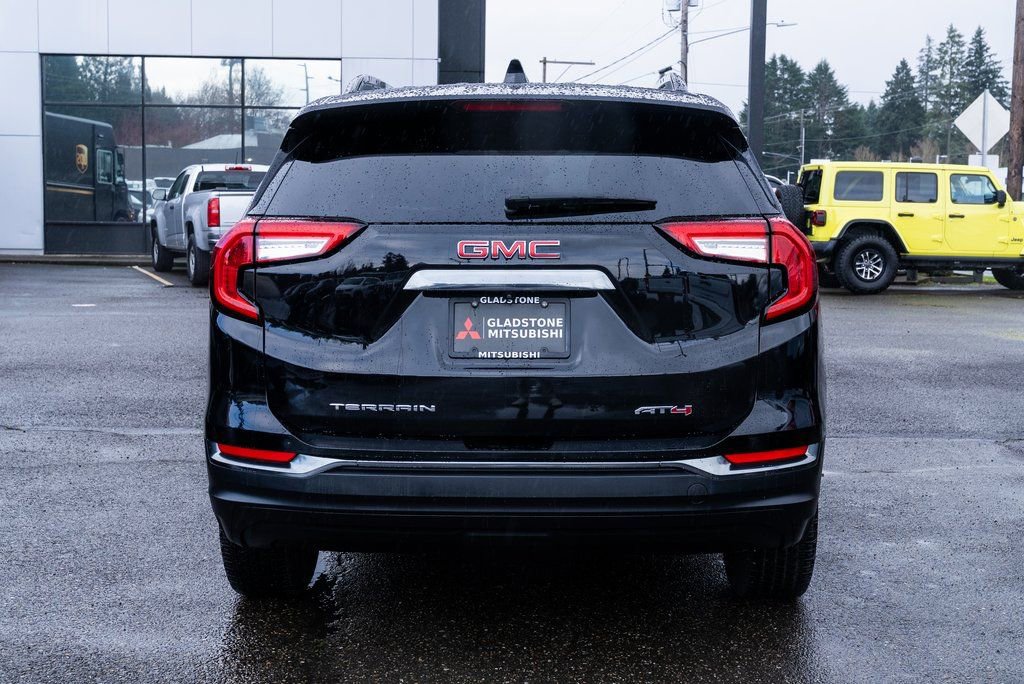 Used 2023 GMC Terrain AT4 AWD/4WD image 5