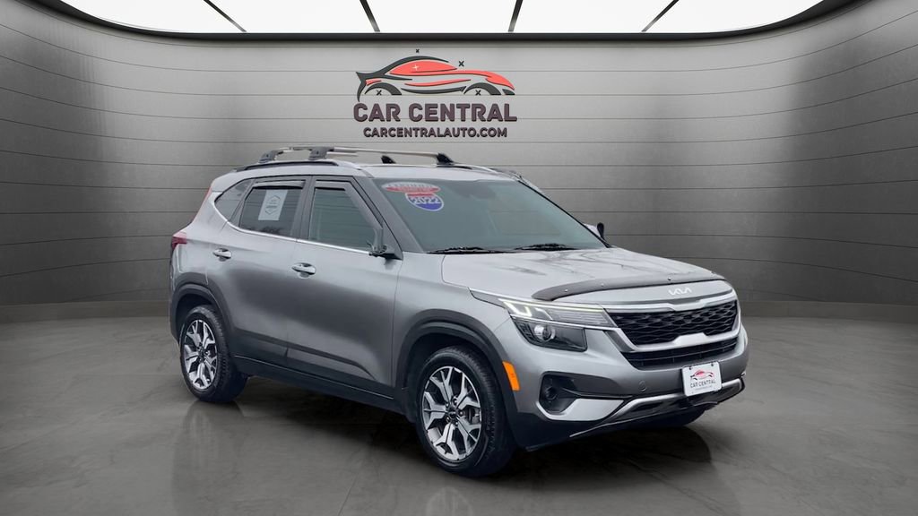 Used 2022 Kia Seltos EX AWD/4WD image 7