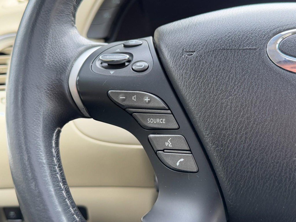 Used 2019 INFINITI QX60 Luxe w/ Essential Package image 17