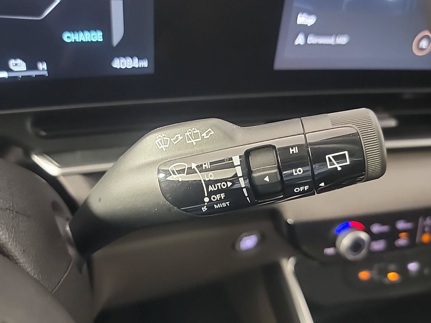 Used 2026 Kia Carnival SX FWD image 31