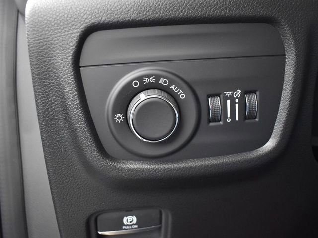 New 2025 Jeep Grand Cherokee L Altitude image 14
