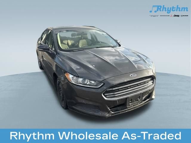 Used 2015 Ford Fusion SE FWD image 1