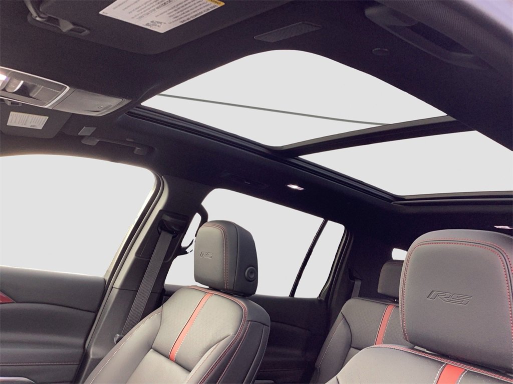 New 2026 Chevrolet Traverse RS image 24