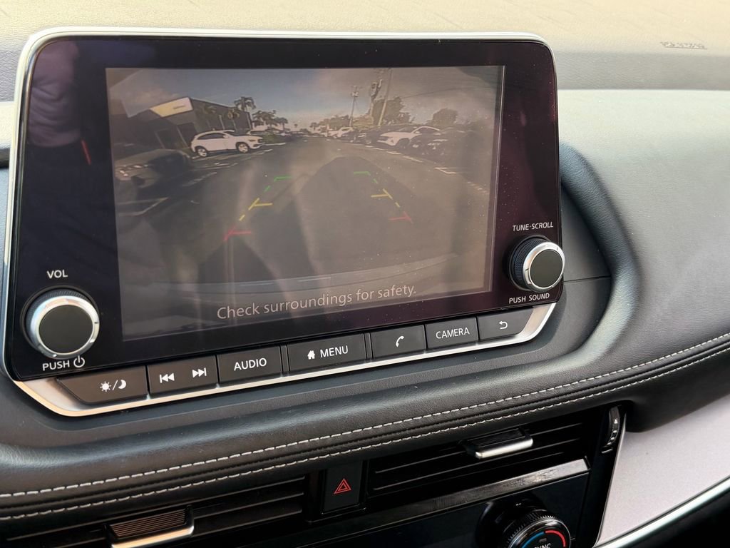 Certified 2022 Nissan Rogue SV AWD/4WD image 21