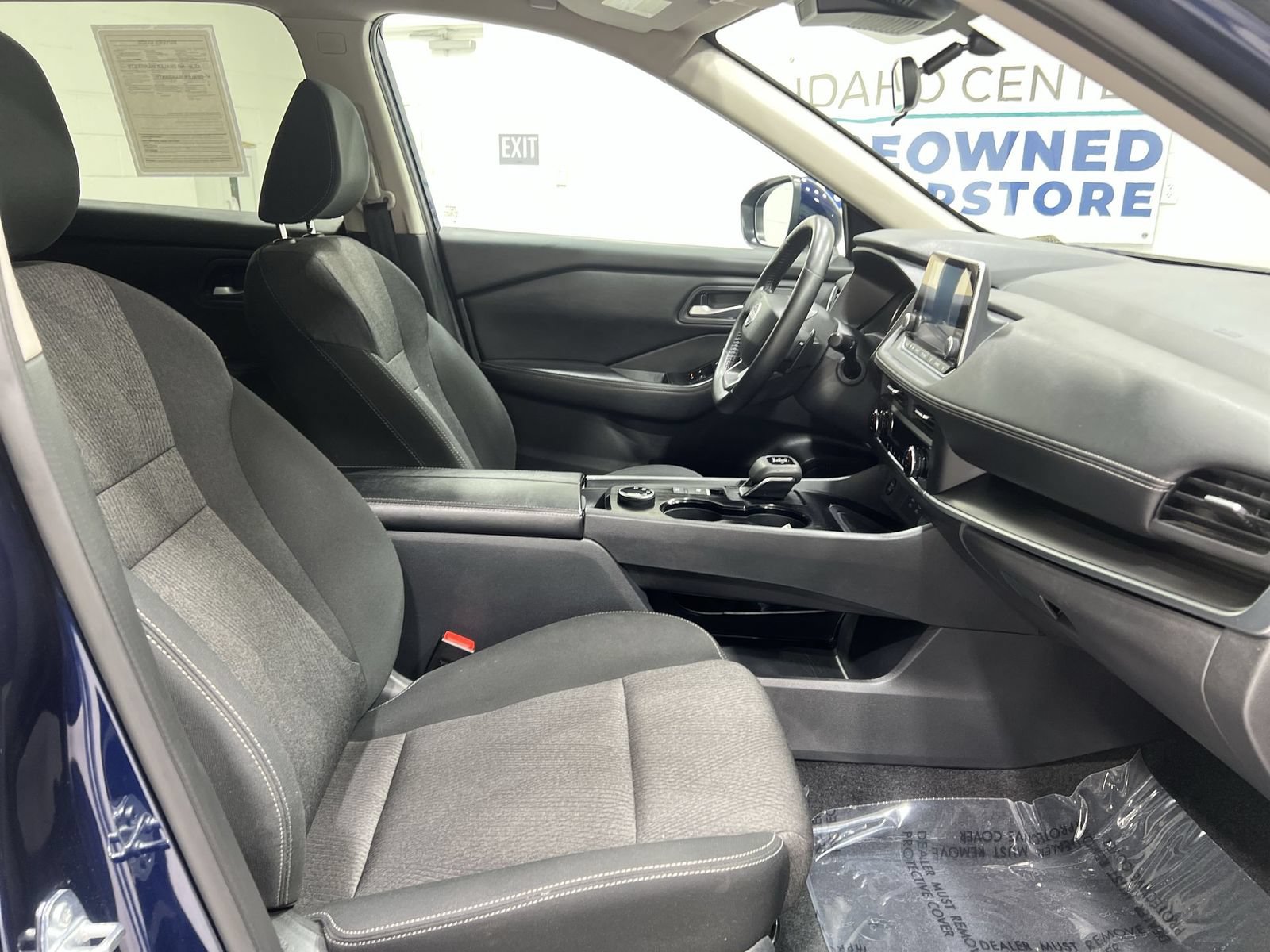 Used 2025 Nissan Rogue SV AWD/4WD image 23