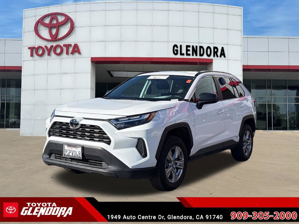 Certified 2025 Toyota RAV4 LE AWD/4WD image 7