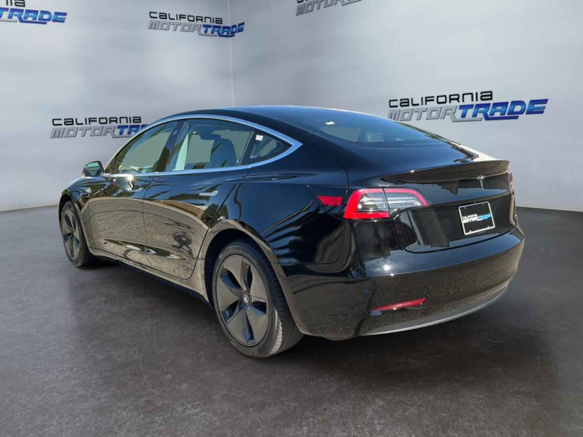Used 2018 Tesla Model 3 Long Range RWD image 7