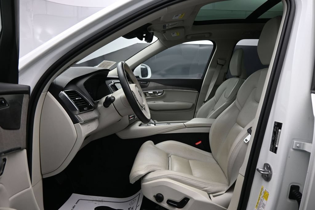 Used 2024 Volvo XC90 B6 Ultimate AWD/4WD image 9