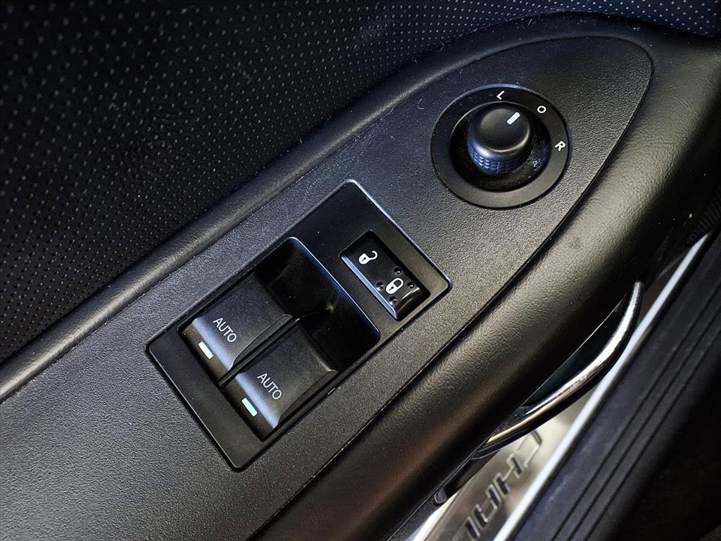 Used 2013 Dodge Challenger R/T Plus image 25