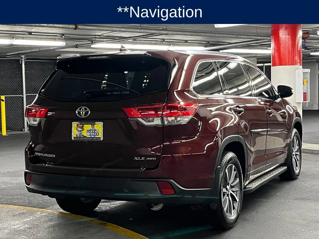 Used 2018 Toyota Highlander XLE AWD/4WD image 6
