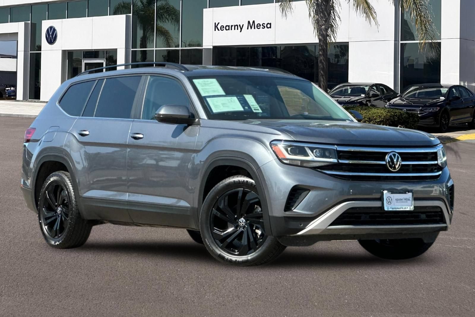 Used 2023 Volkswagen Atlas SE w/ Black Wheel Package FWD video 2