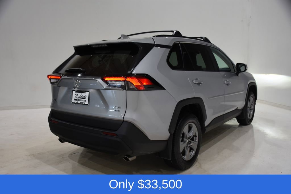 Used 2025 Toyota RAV4 XLE image 4