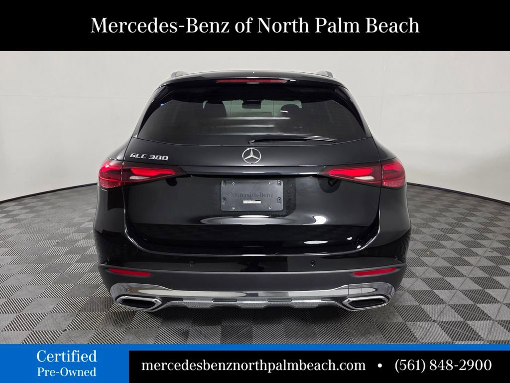 Used 2025 Mercedes-Benz GLC 300 image 5