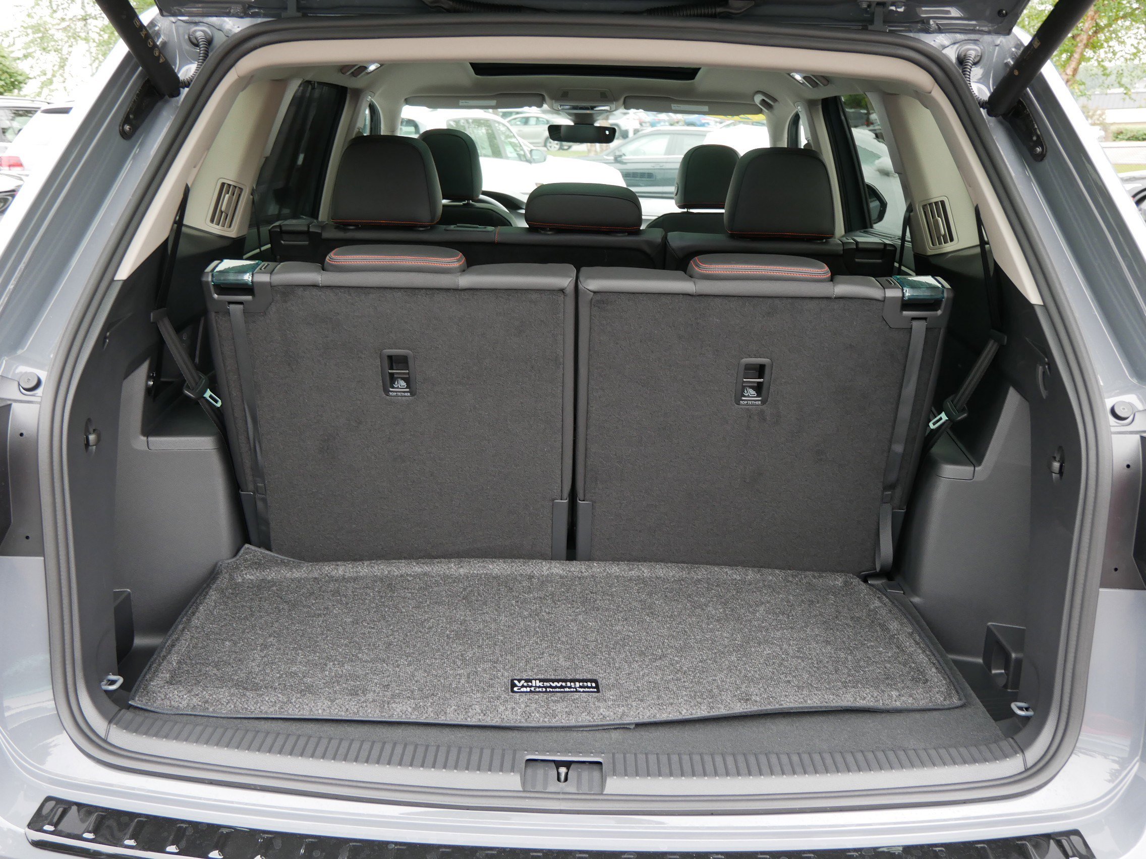 New 2026 Volkswagen Atlas Peak Edition image 6