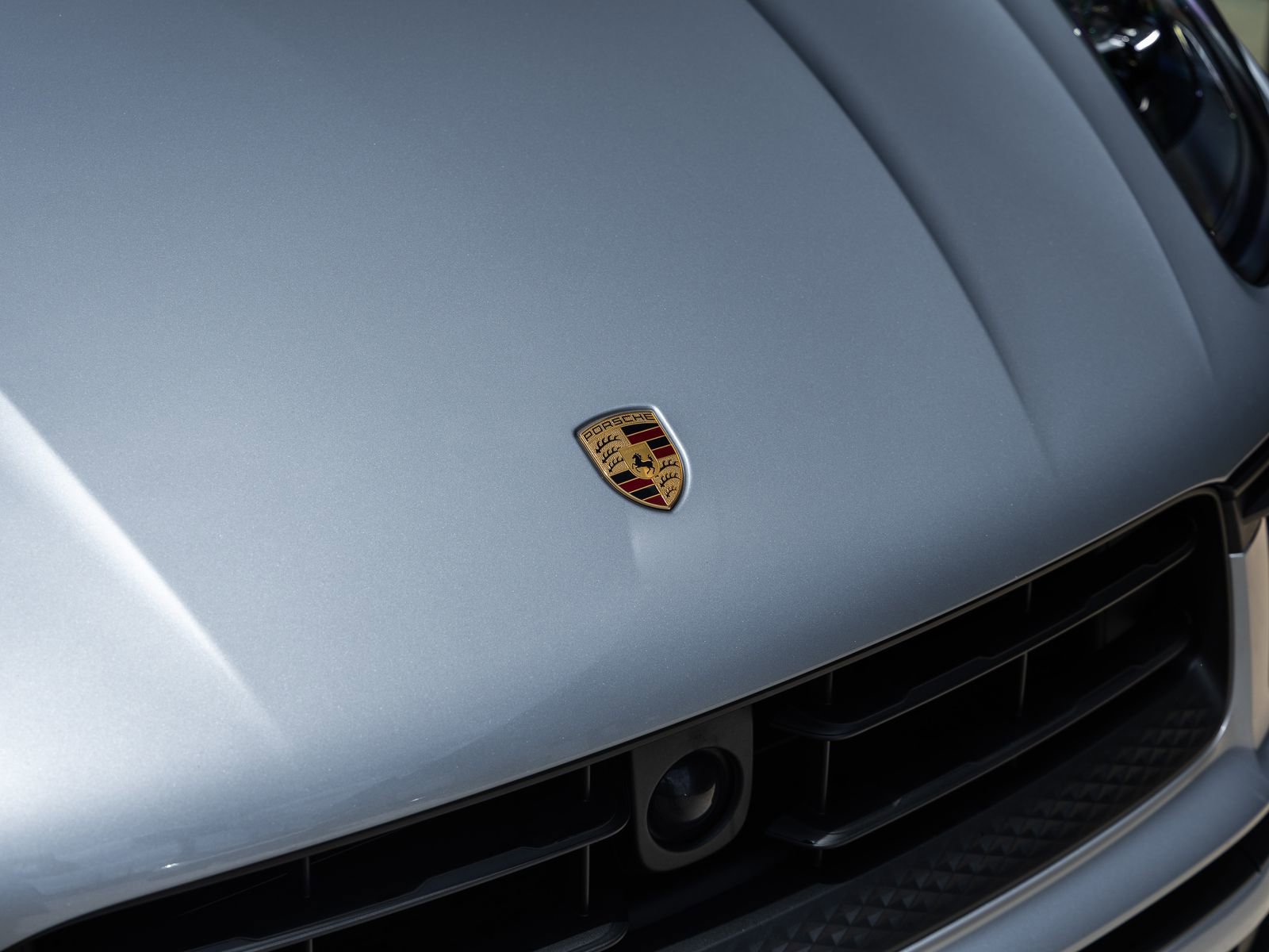 Certified 2025 Porsche Macan image 21