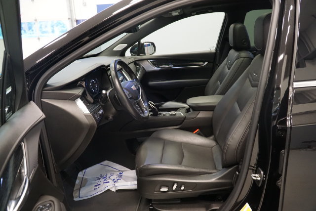 Used 2021 Cadillac XT5 Premium Luxury AWD/4WD image 16