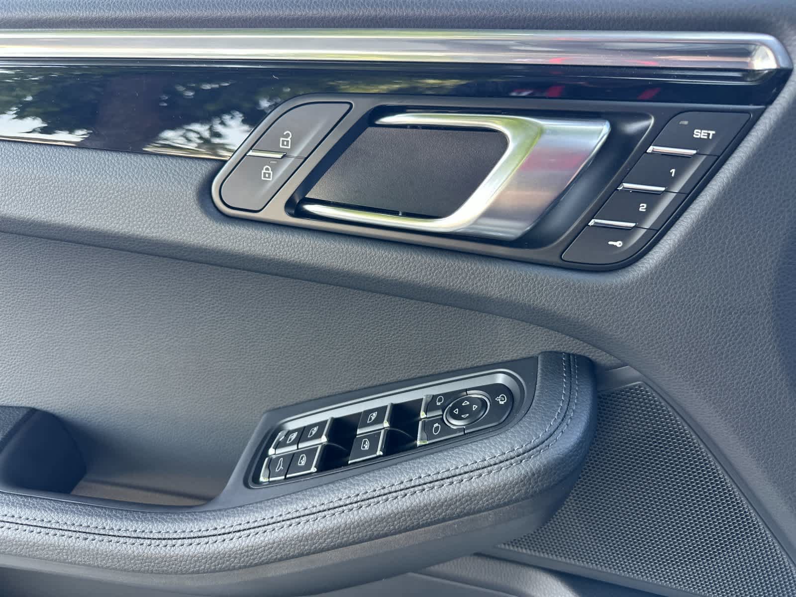 New 2026 Porsche Macan AWD/4WD image 12