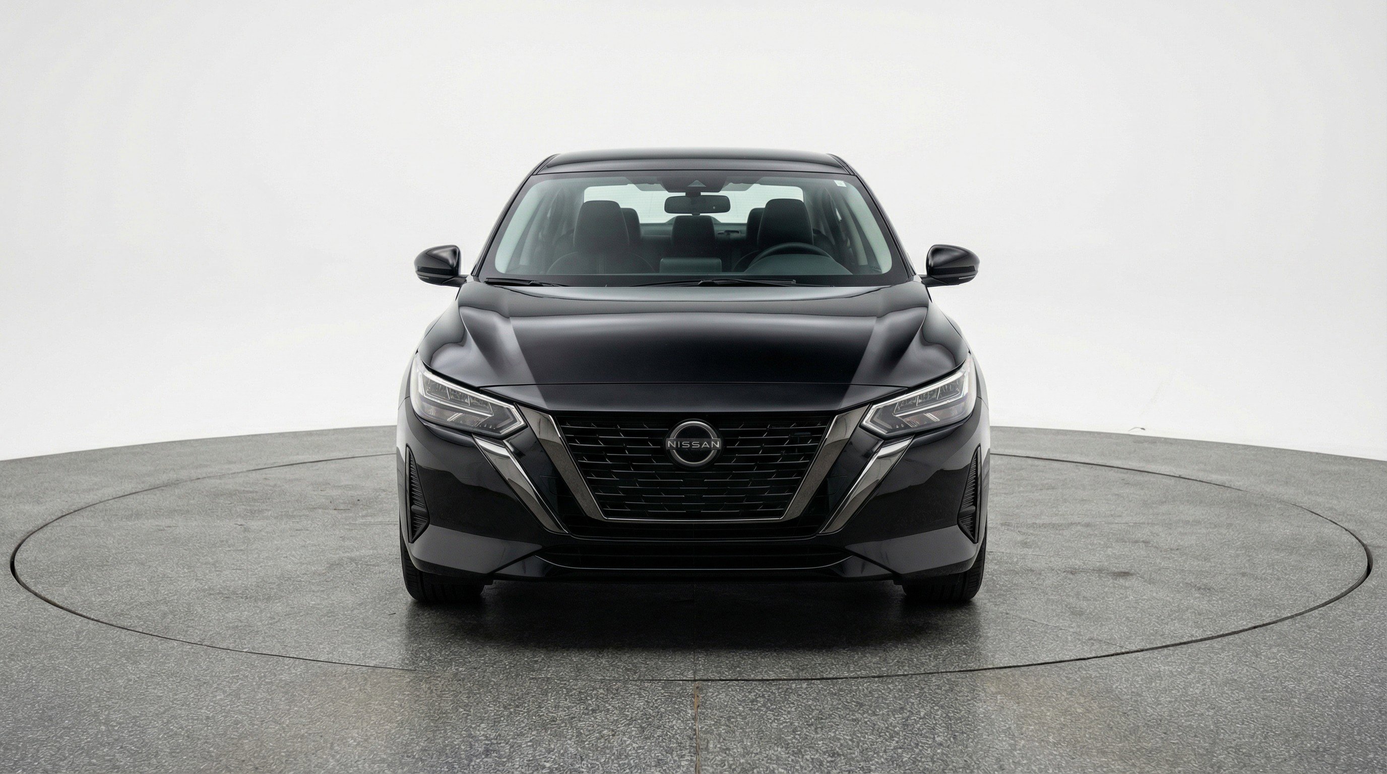 Used 2025 Nissan Sentra SV image 2