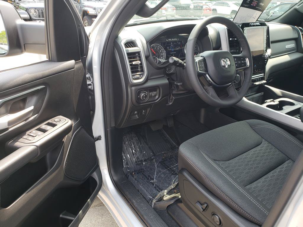 New 2026 RAM 1500 Big Horn AWD/4WD image 6