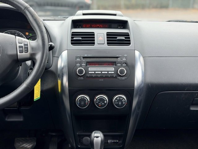 Used 2009 Suzuki SX4 AWD Hatchback w/ Touring Pkg image 17