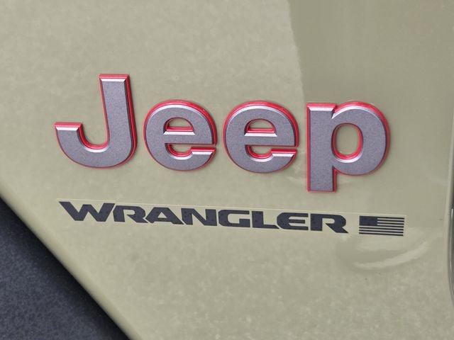 Used 2025 Jeep Wrangler Unlimited Rubicon w/ Safety Group AWD/4WD image 35