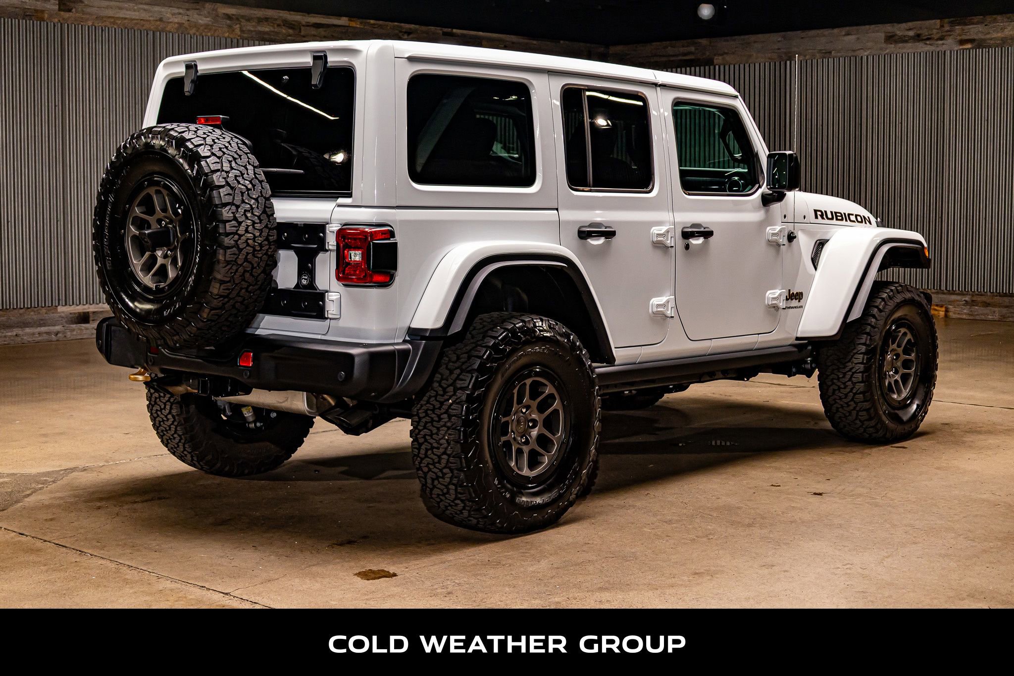 Used 2023 Jeep Wrangler Unlimited Rubicon 392 w/ Xtreme Recon 35" Tire Package image 9