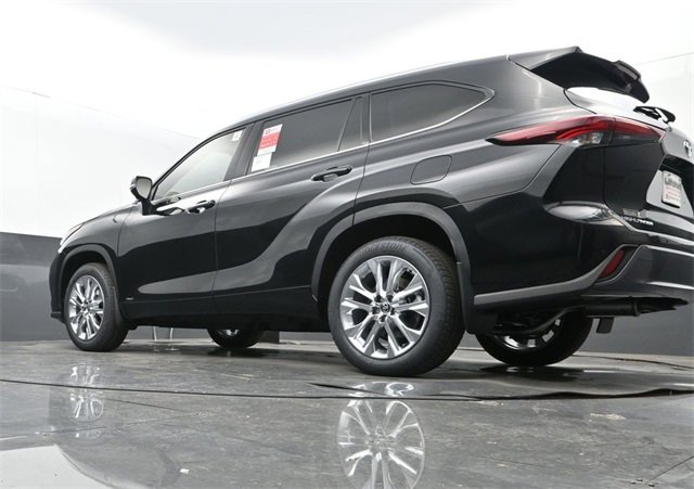 New 2026 Toyota Highlander Limited image 26