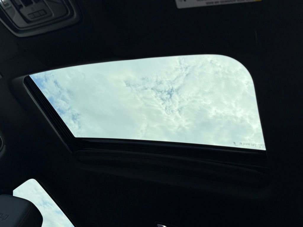 Used 2025 GMC Sierra 1500 AT4 w/ AT4 Premium Package image 34