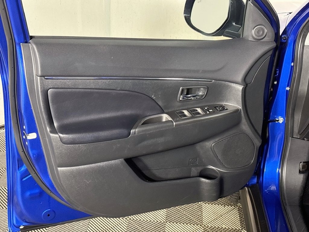Used 2024 Mitsubishi Outlander Sport SE AWD/4WD image 10
