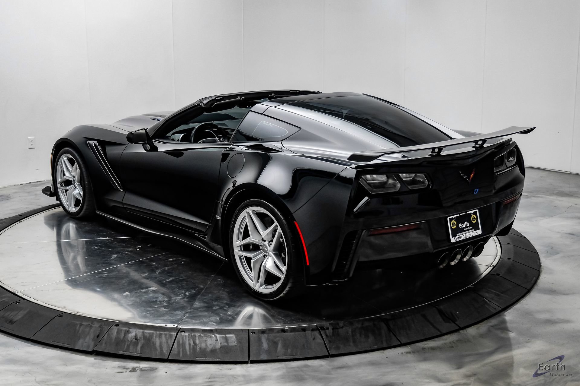 Used 2019 Chevrolet Corvette ZR1 RWD image 14