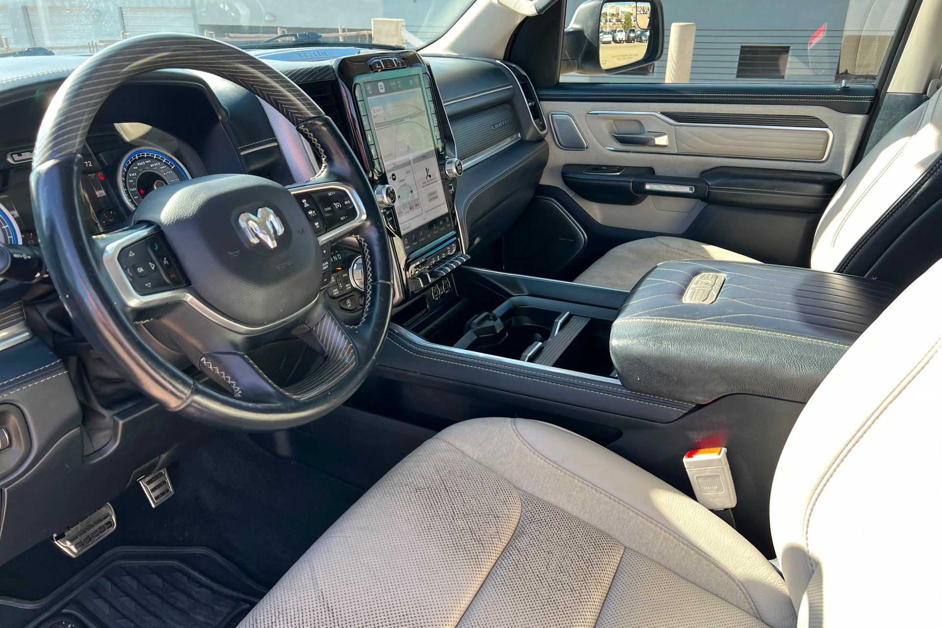 Used 2022 RAM 1500 Limited AWD/4WD image 15
