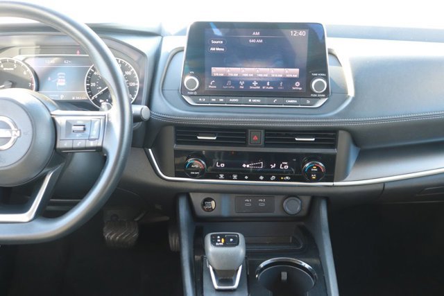 Used 2024 Nissan Rogue SV image 14