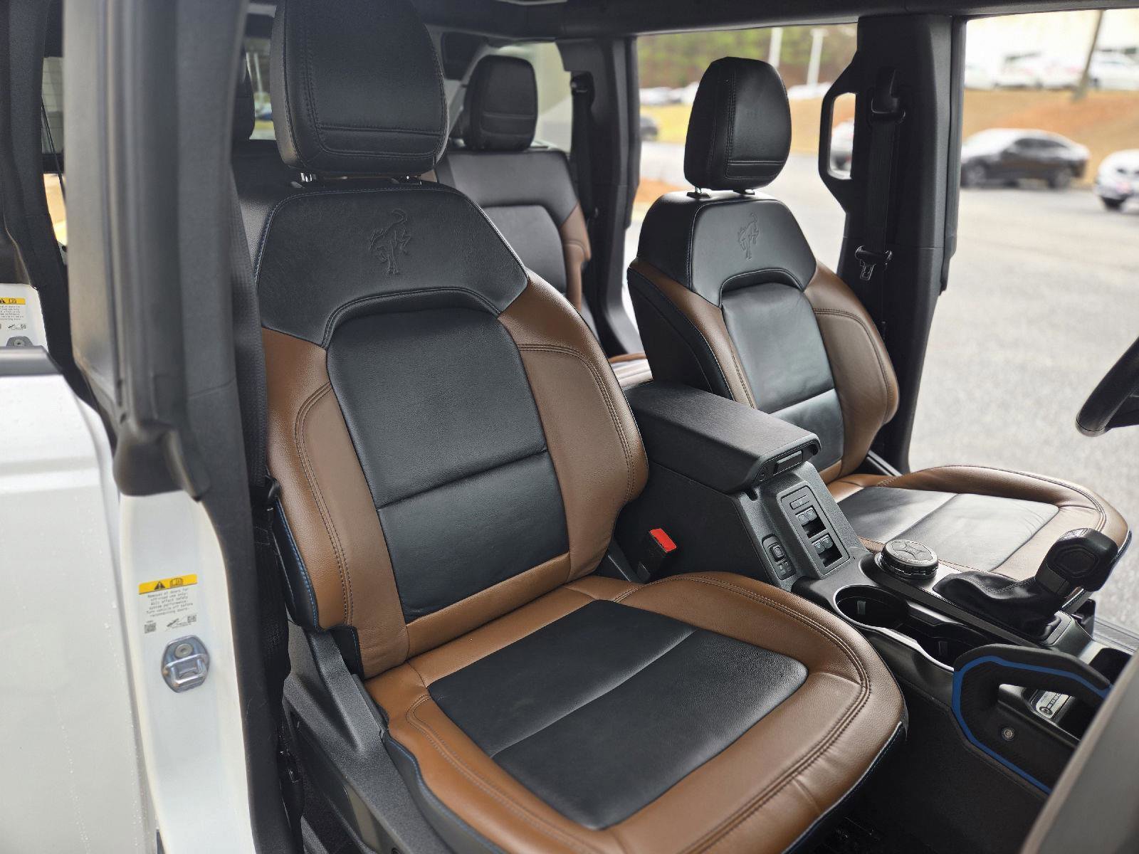 Used 2023 Ford Bronco Outer Banks w/ Sasquatch Package image 27