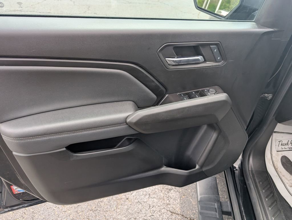 Used 2024 Chevrolet Colorado LT w/ LT Convenience Package image 16