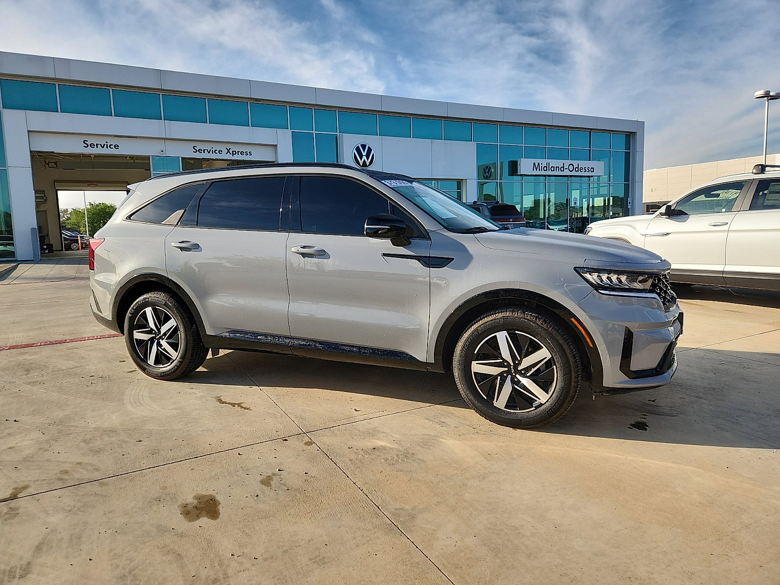 Used 2023 Kia Sorento EX w/ Panoramic Sunroof Package FWD image 8