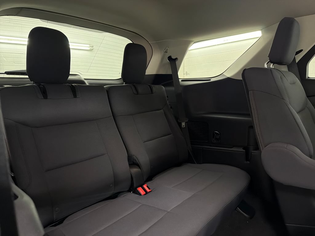 New 2026 Ford Explorer Active RWD image 30