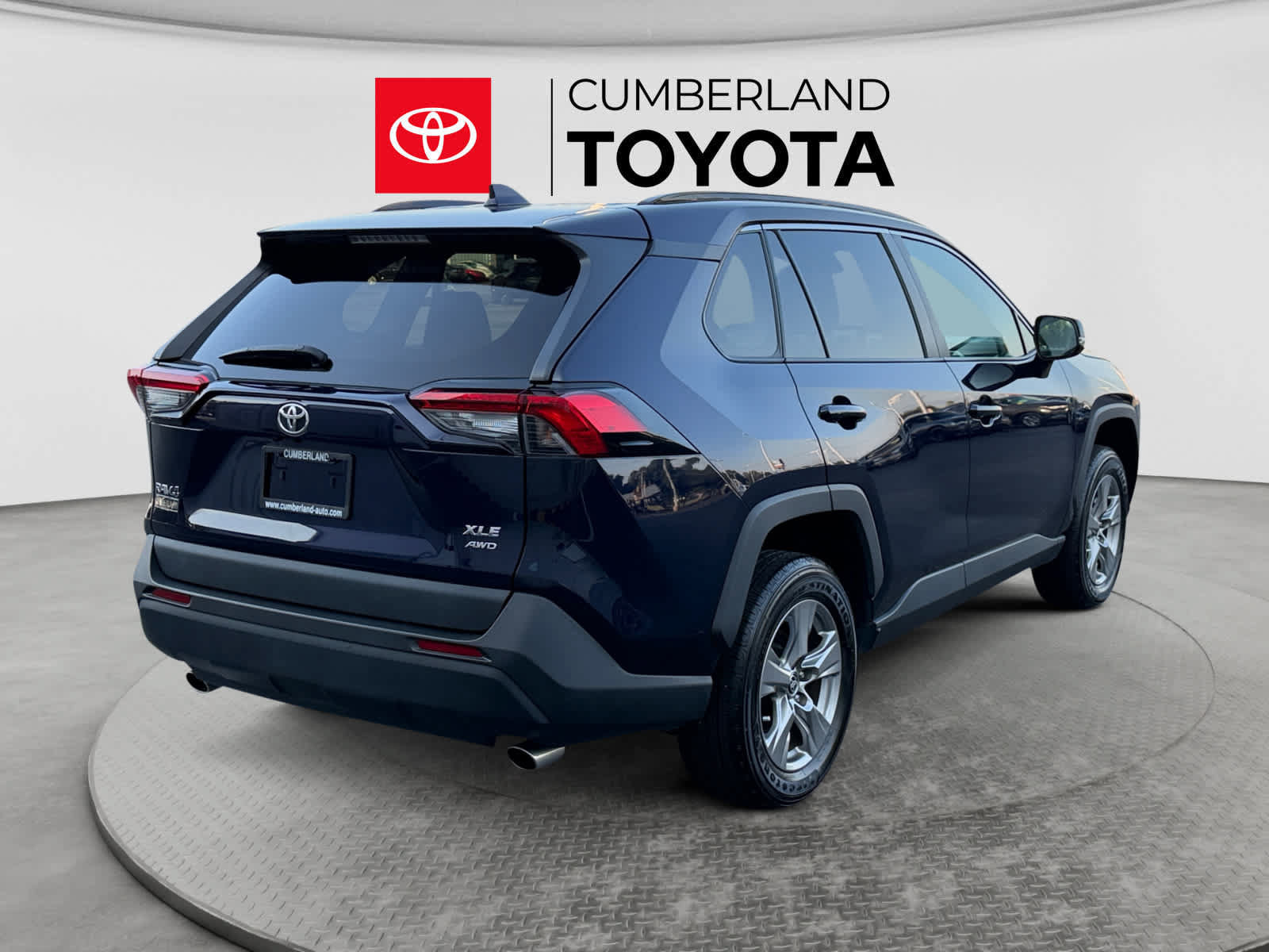 Used 2024 Toyota RAV4 XLE AWD/4WD image 5