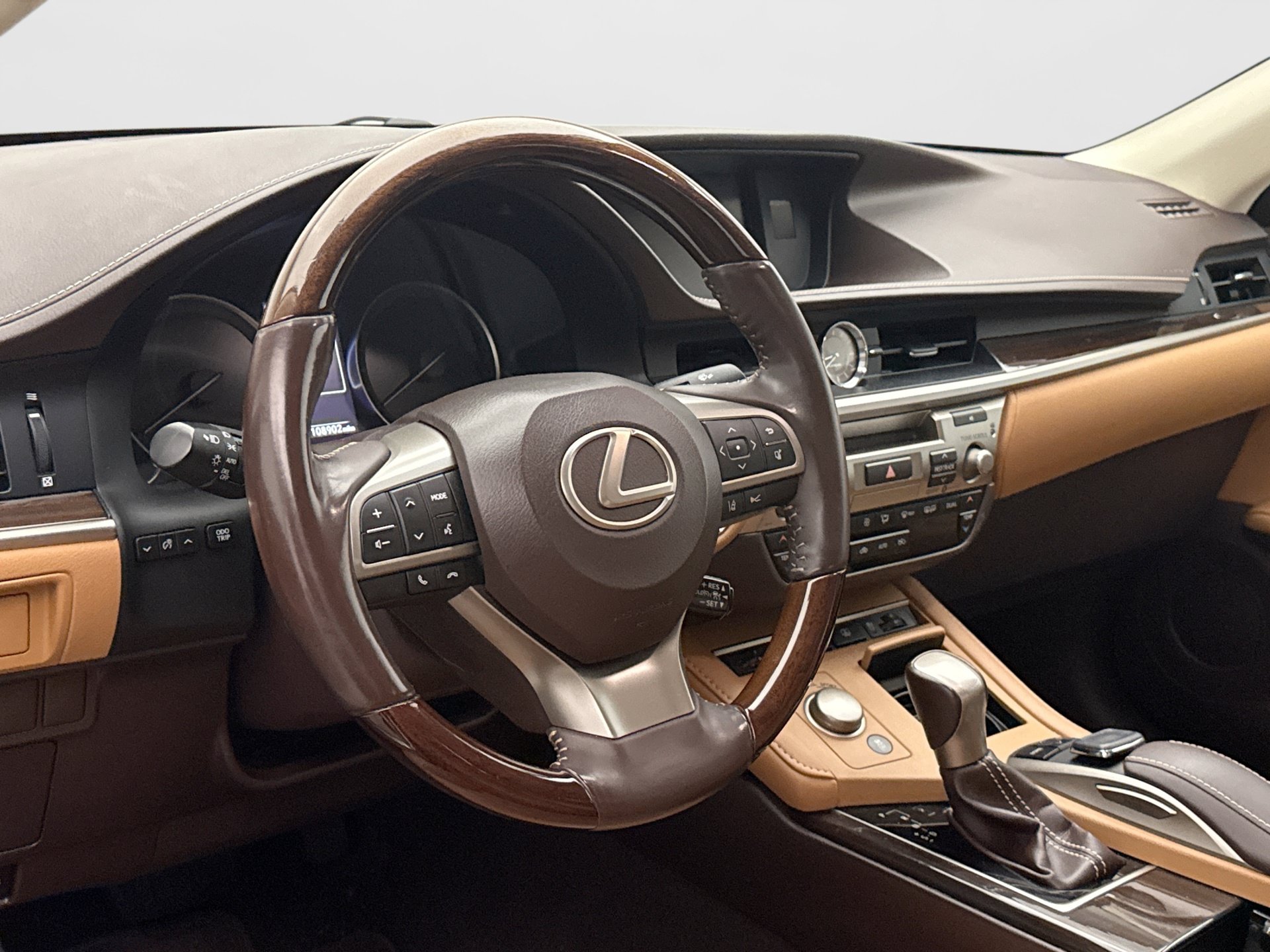 Used 2017 Lexus ES 350 w/ Luxury Package FWD image 7