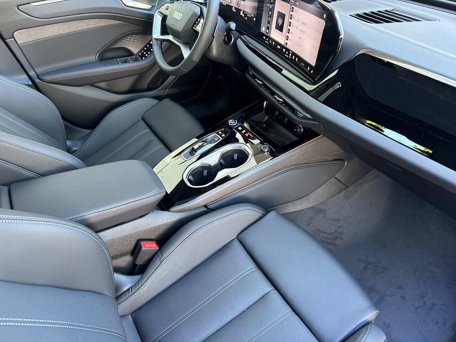 New 2026 Audi A6 Premium Plus AWD/4WD image 15