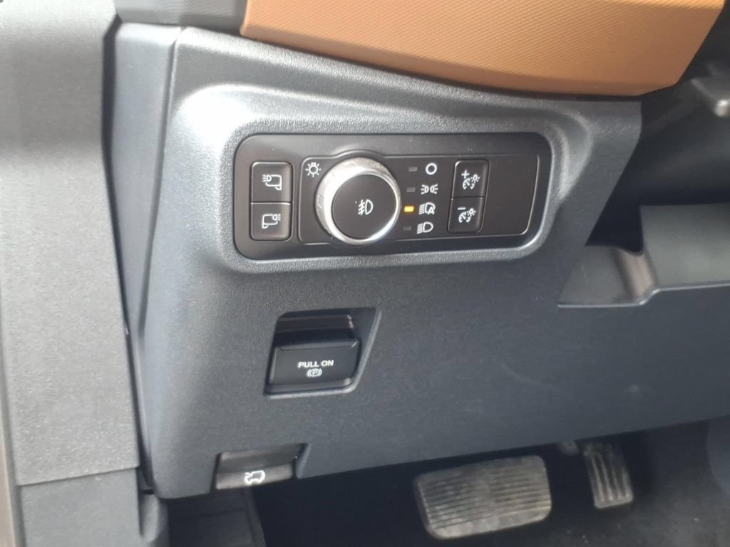 New 2024 Ford Bronco Outer Banks AWD/4WD image 17