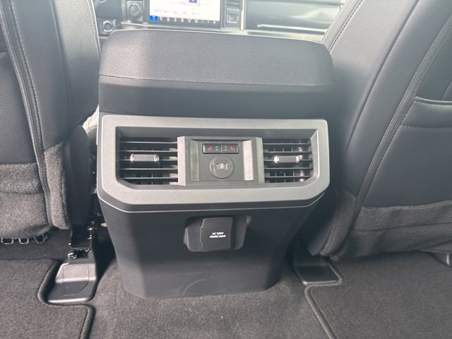 New 2025 Ford F350 Lariat w/ Lariat Ultimate Package image 19