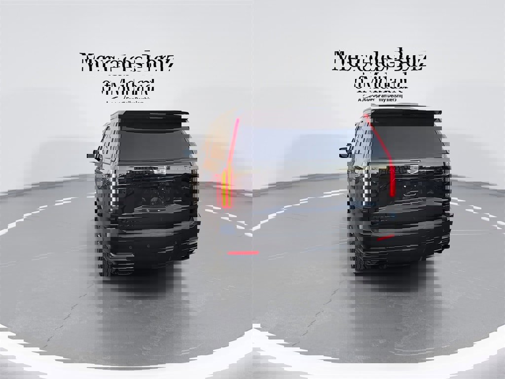 Used 2025 Cadillac Escalade Sport Platinum w/ LPO, ONYX Package image 7