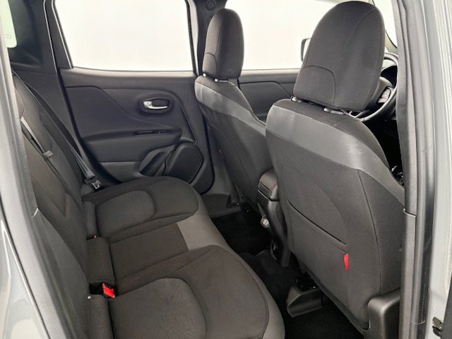 Used 2022 Jeep Renegade Trailhawk image 23