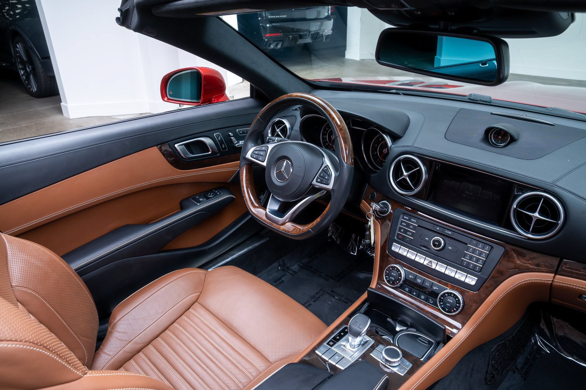 Used 2019 Mercedes-Benz SL 450 image 11
