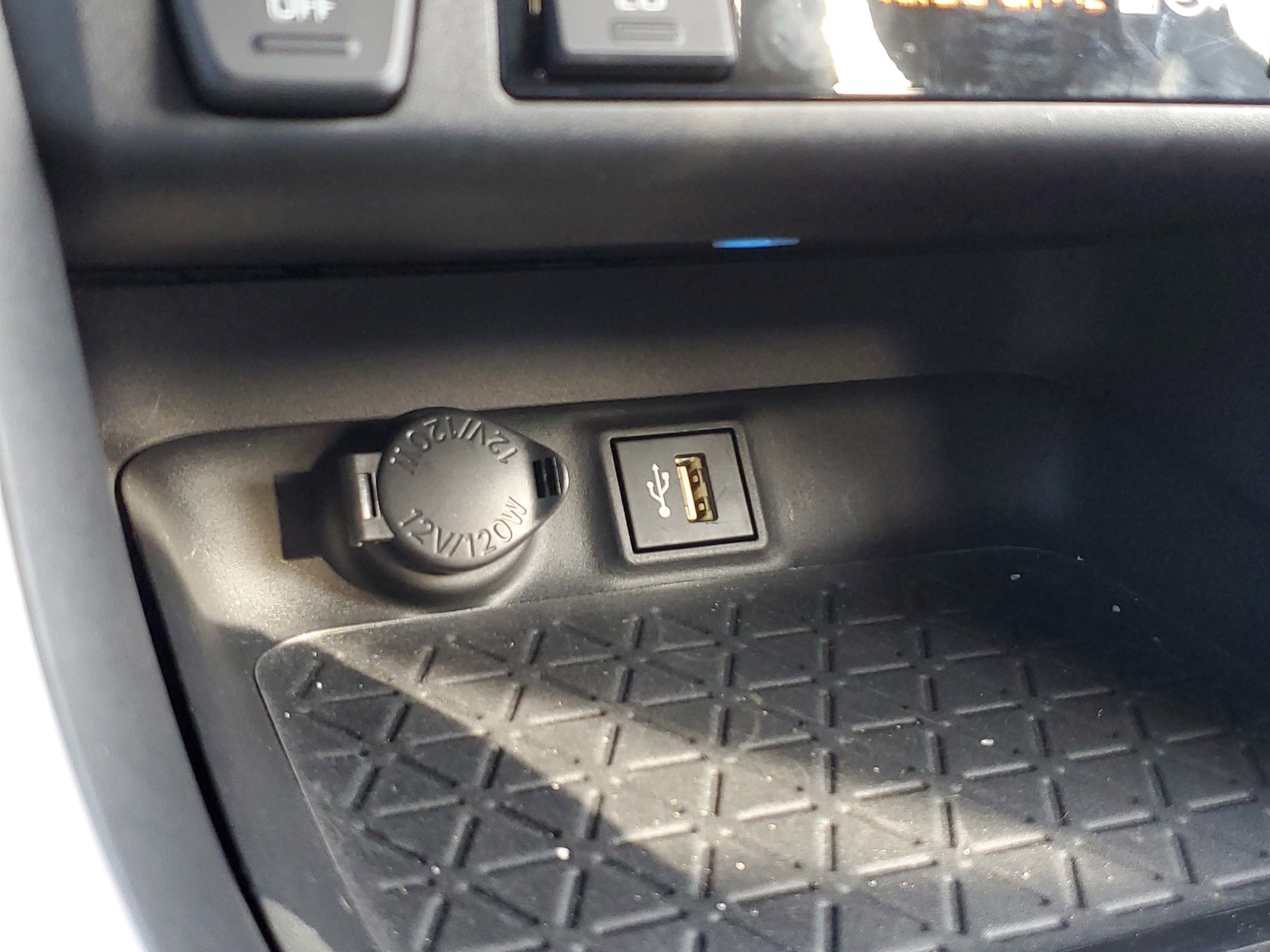 Certified 2024 Toyota RAV4 XSE image 33